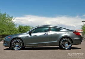 2010 Honda Accord with Giovanna Martuni wheels