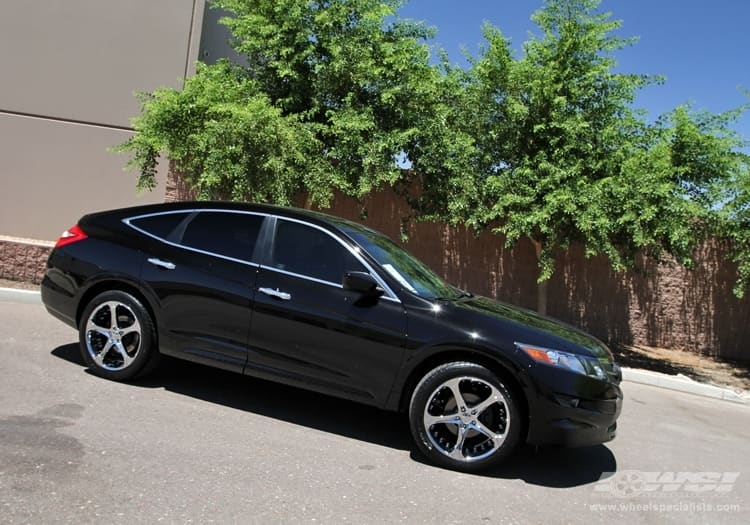 2010 Honda Accord Crosstour with Giovanna Dalar-5 wheels