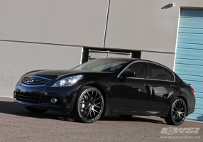 2010 Infiniti G37 with Giovanna Kilis wheels