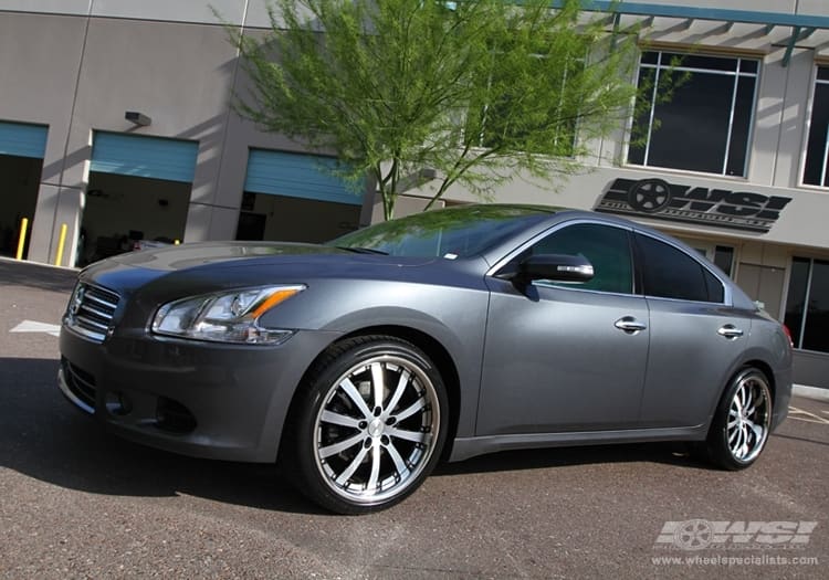 2009 Nissan Maxima with Vossen VVS-083 wheels