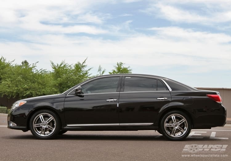 2010 Toyota Avalon with Enkei AKP wheels