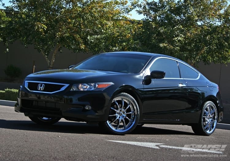 2010 Honda Accord with Enkei LF-10 wheels