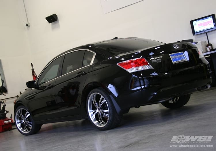 2010 Honda Accord with 2Crave No.02 wheels