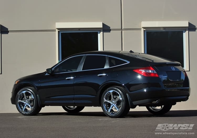 2010 Honda Accord Crosstour with Giovanna Dalar-5 wheels