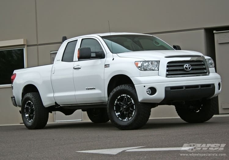 2009 Toyota Tundra with Ballistic 810-Wizard wheels