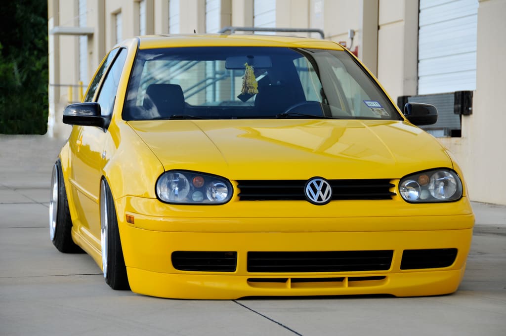 2003 Volkswagen Golf with 17x9 Tramont Staria 5 wheels