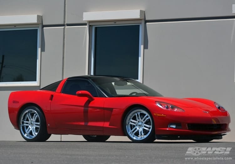 2009 Chevrolet Corvette with Vossen VVS-077 wheels