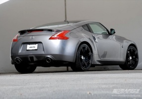 2009 Nissan 370Z with Axis Angle wheels