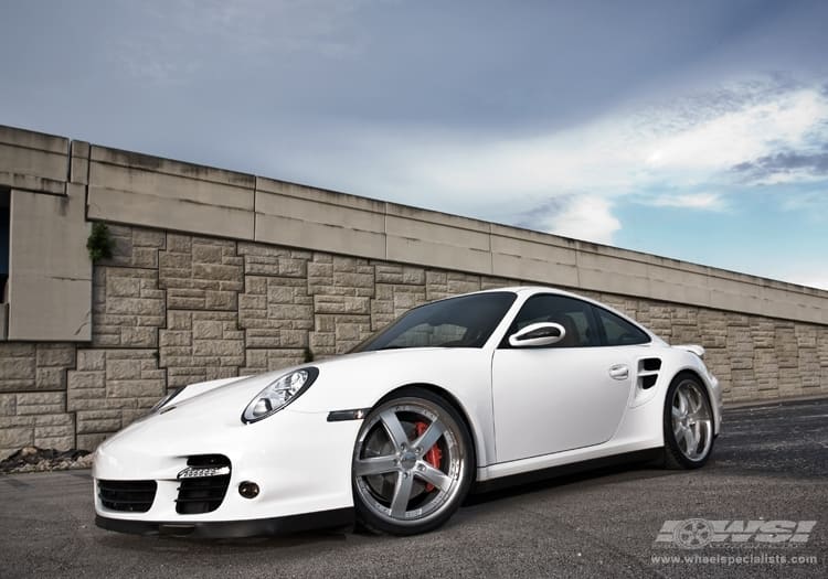 2008 Porsche 911 with Vossen VVS-084 wheels