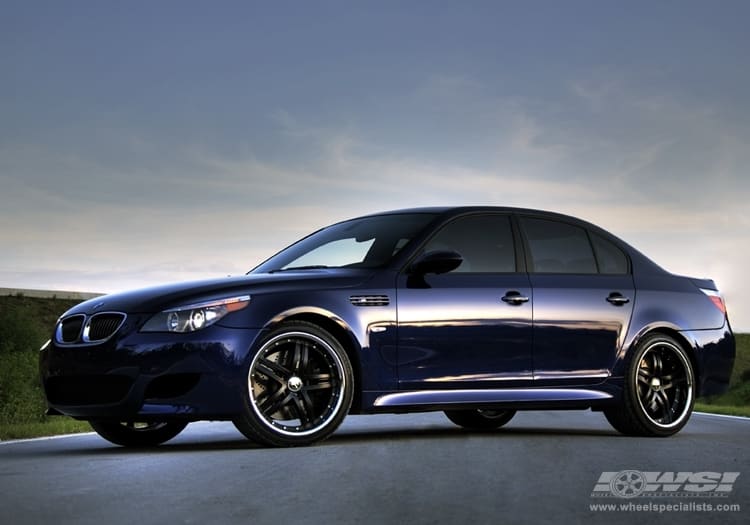 2007 BMW M5 with Vossen VVS-078 wheels