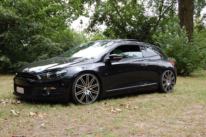 2009 Volkswagen Scirocco with 20x9 Audi Q7 wheels
