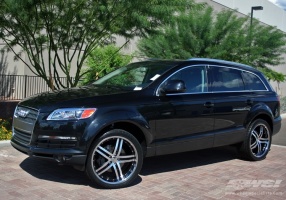 2008 Audi Q7 with Vossen VVS-078 wheels