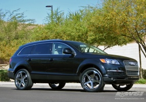 2007 Audi Q7 with Giovanna Dalar-5 wheels