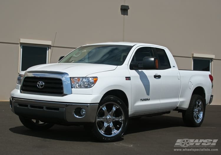 2008 Toyota Tundra with MKW B26 wheels