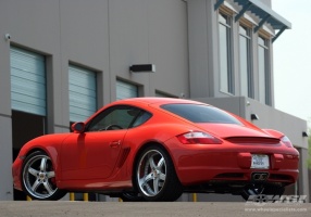 2007 Porsche Cayman with Maya DLS wheels