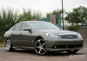 2007 Infiniti M45 with Giovanna Dalar-5 wheels