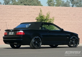 2005 BMW M3 with Giovanna Dalar-5 wheels