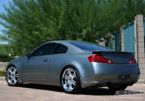 2006 Infiniti G35 with Vossen VVS-077 wheels