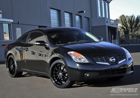 2009 Nissan Altima with Enkei LF-10 wheels