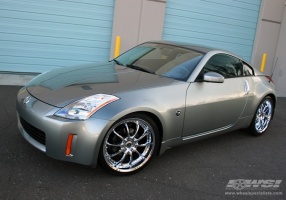2007 Nissan 350Z with Enkei LF-10 wheels