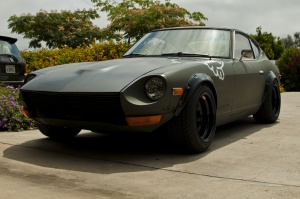 1972 Datsun 240Z with 15x10 Diamond Racing Pro - Challenger wheels