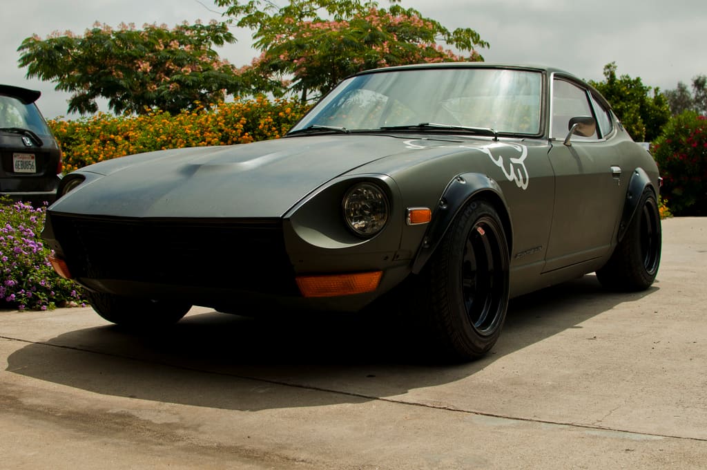1972 Datsun 240Z with 15x10 Diamond Racing Pro - Challenger wheels