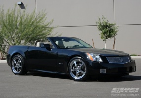 2006 Cadillac XLR with Giovanna Spezia-5 wheels