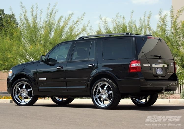 2007 Ford Expedition with Gianelle Spezia-6 wheels