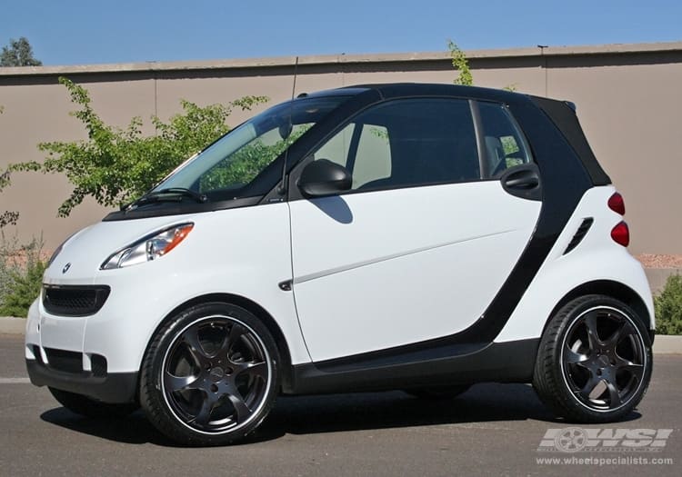 2009 Smart fortwo with Lorinser Speedy wheels