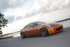 2005 Nissan 350Z with 18x10.5 Weds TC105N wheels