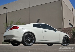 2006 Infiniti G35 with Giovanna Cuomo wheels