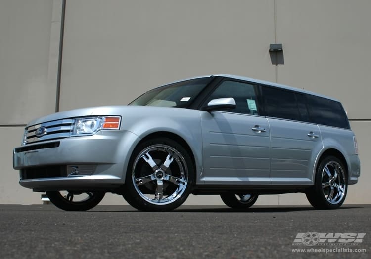 2009 Ford Flex with Giovanna Gianelle Qatar wheels