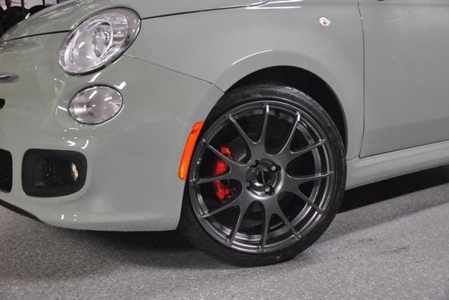 2014 FIAT 500 with Competizione wheels