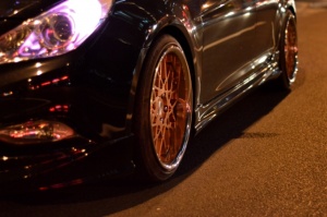 2011 Hyundai Sonata with 19x9.5 Rotiform BLQ wheels