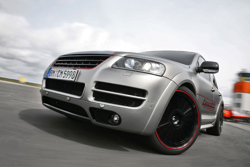 2006 Volkswagen Touareg with Kahn RS wheels