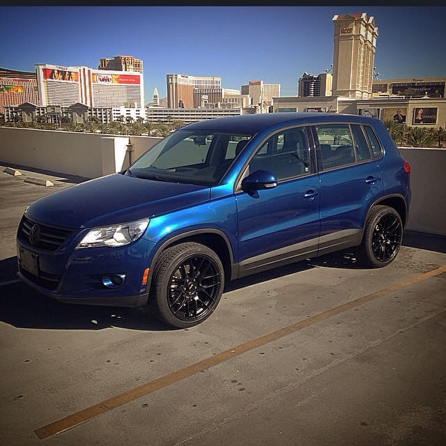 2010 Volkswagen Tiguan with 19x8.75 XXR 530 wheels