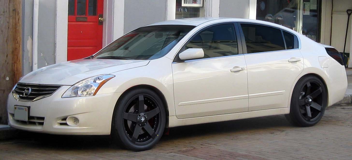 2012 Nissan Altima with Rockstar 775 wheels