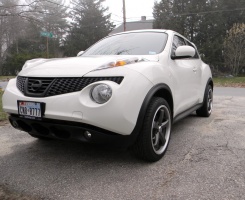 2011 Nissan Juke with Enkei Falcon wheels