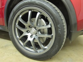 2011 Nissan Juke with 19x8 Rays wheels