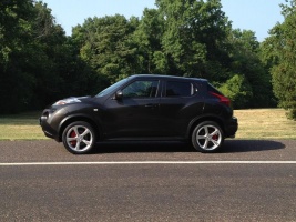 2011 Nissan Juke with KV5 Sport Edition wheels