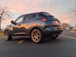 2012 Nissan Juke with 18x9 MB Battle wheels