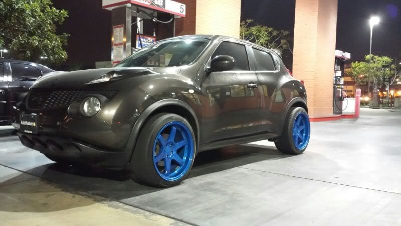 2014 Nissan Juke with 19x10.5 wheels