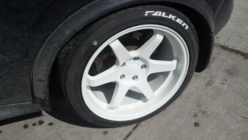 2012 Nissan Juke with 18x9.5 Varrstoen ES2 wheels