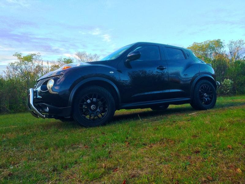 2014 Nissan Juke with 17x7.5 wheels