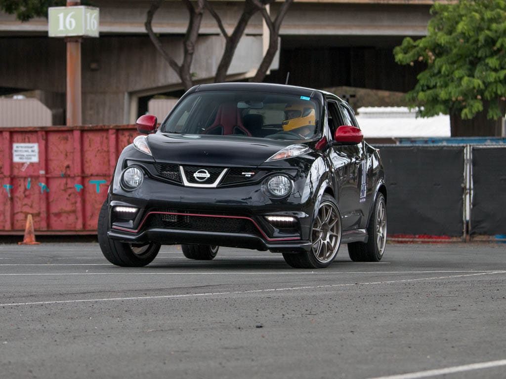 2014 Nissan Juke with 18x9.5 wheels