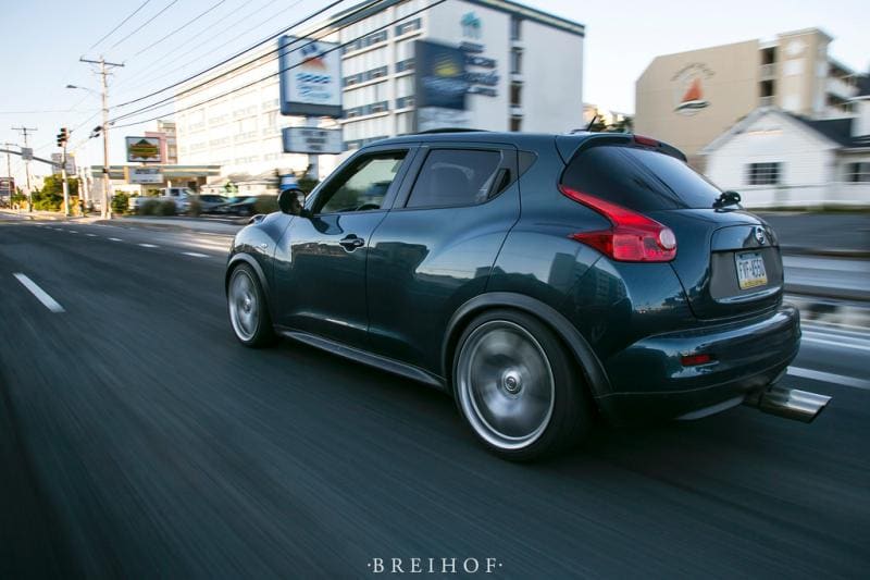 2014 Nissan Juke with 19x9 Rays wheels