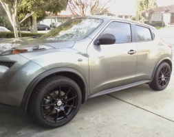 2011 Nissan Juke with TSW Interlagos wheels