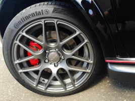 2014 Nissan Juke with 18x8 RTX Envy wheels