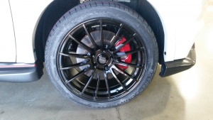 2014 Nissan Juke with 18x9.5 Wedssport SA-15R wheels