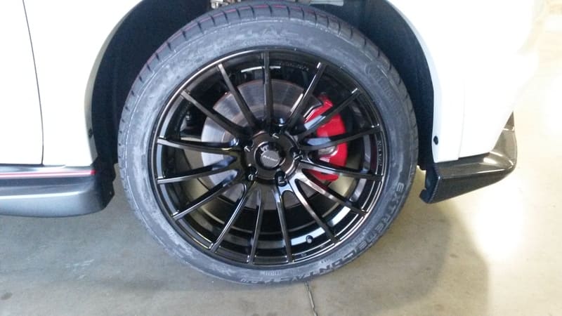 2014 Nissan Juke with 18x9.5 Wedssport SA-15R wheels